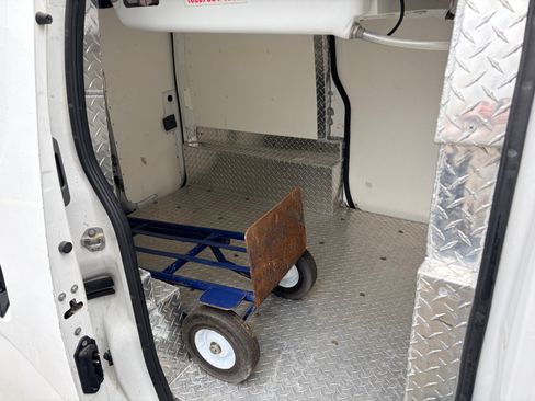 Used 2021 Nissan NV200 S image 10