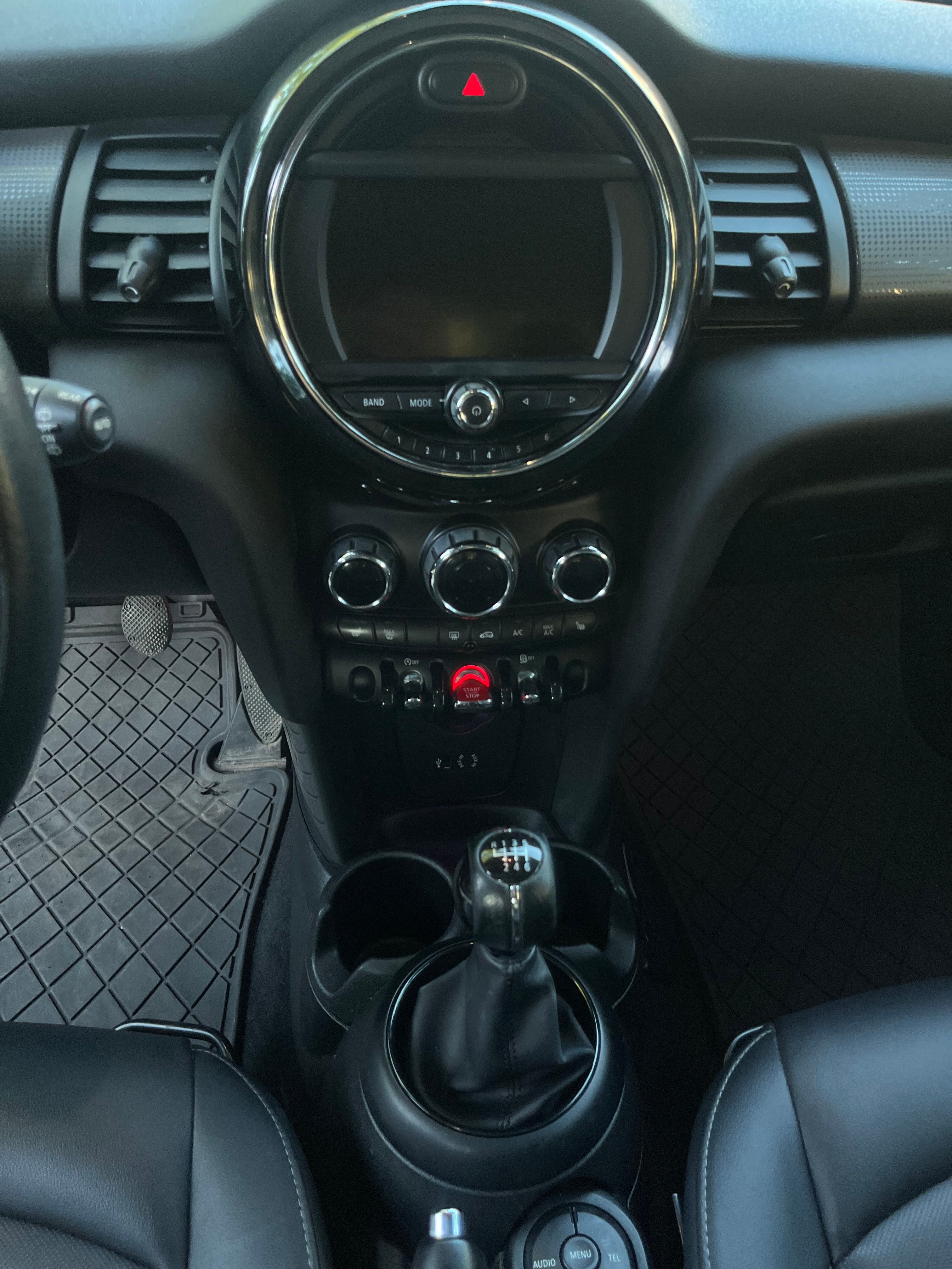 Used 2017 MINI Cooper 2-Door Hardtop FWD image 12