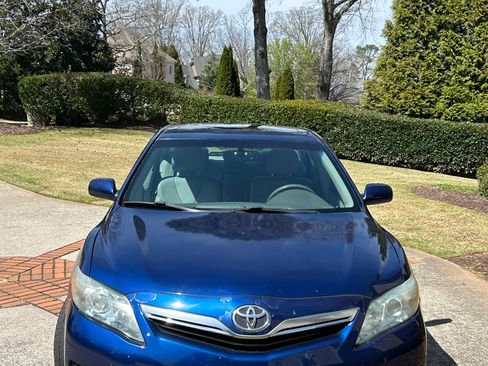 Used 2011 Toyota Camry Hybrid Sedan 4D image 4