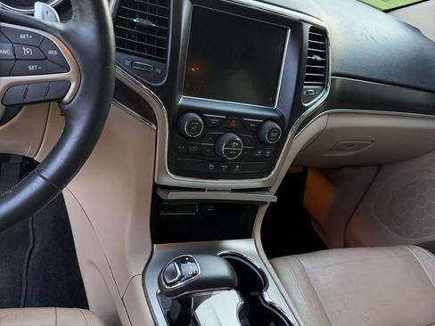 Used 2014 Jeep Grand Cherokee Limited RWD image 10