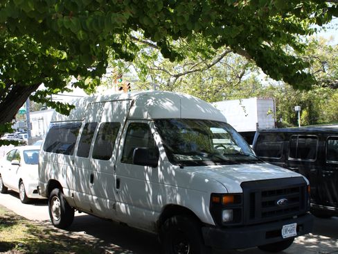 Used 2009 Ford E-250 and Econoline 250 RWD image 4