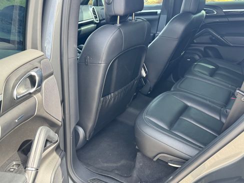 Used 2016 Porsche Cayenne Diesel image 17