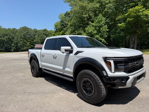 Used 2025 Ford F150 Raptor AWD/4WD image 4