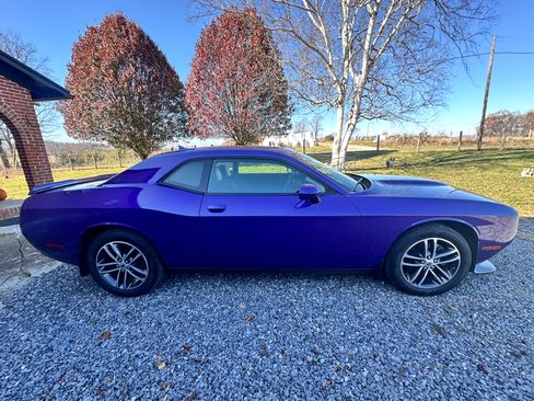 Used 2019 Dodge Challenger GT w/ Plus Package image 6