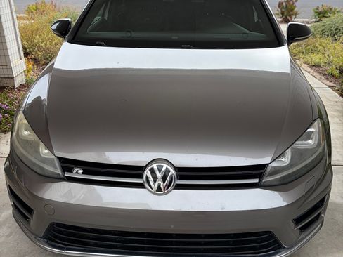 Used 2016 Volkswagen Golf 4-Door image 2