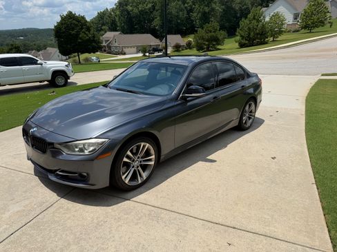 Used 2014 BMW 335i Sedan RWD image 11