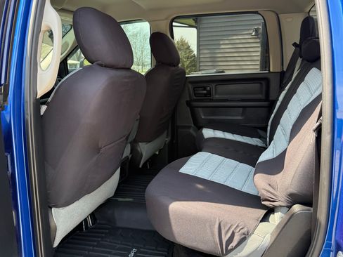 Used 2016 RAM 2500 Tradesman w/ Chrome Appearance Group image 11