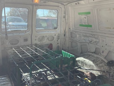 Used 2008 Ford E-150 and Econoline 150 Van 3D image 6