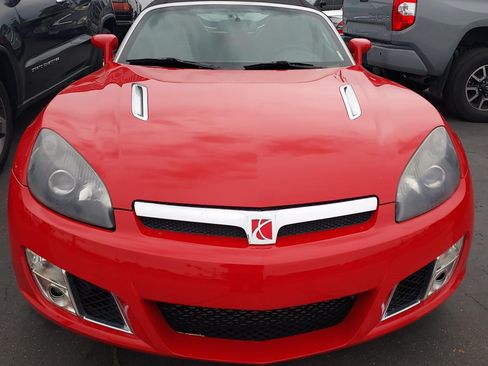 Used 2008 Saturn Sky Red Line image 2