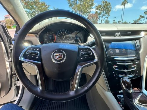 Used 2014 Cadillac XTS Platinum AWD/4WD image 17