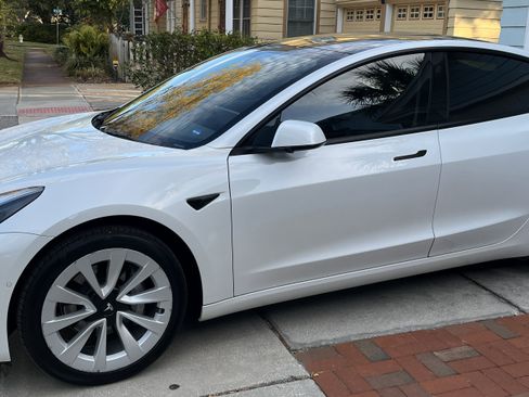 Used 2022 Tesla Model 3 Long Range image 1