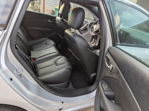 Used 2013 Dodge Dart Limited w/ Technology Group image 18