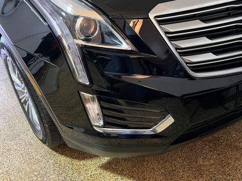 Used 2018 Cadillac XT5 Luxury w/ Driver Awareness Package image 9