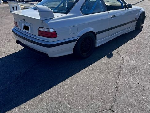 Used 1995 BMW M3 Coupe image 9