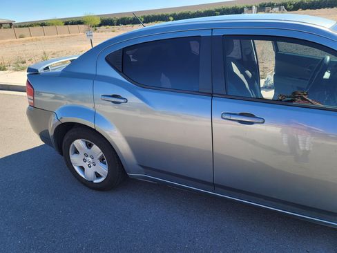 Used 2008 Dodge Avenger SE image 5