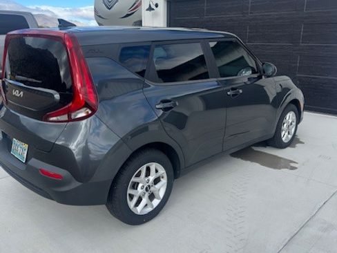 Used 2022 Kia Soul S image 5