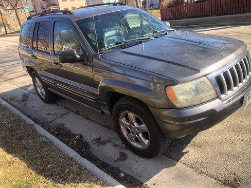 Used 2004 Jeep Grand Cherokee Limited w/ Trailer Tow Group IV image 2