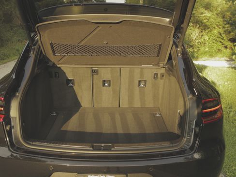 Used 2017 Porsche Macan S image 16