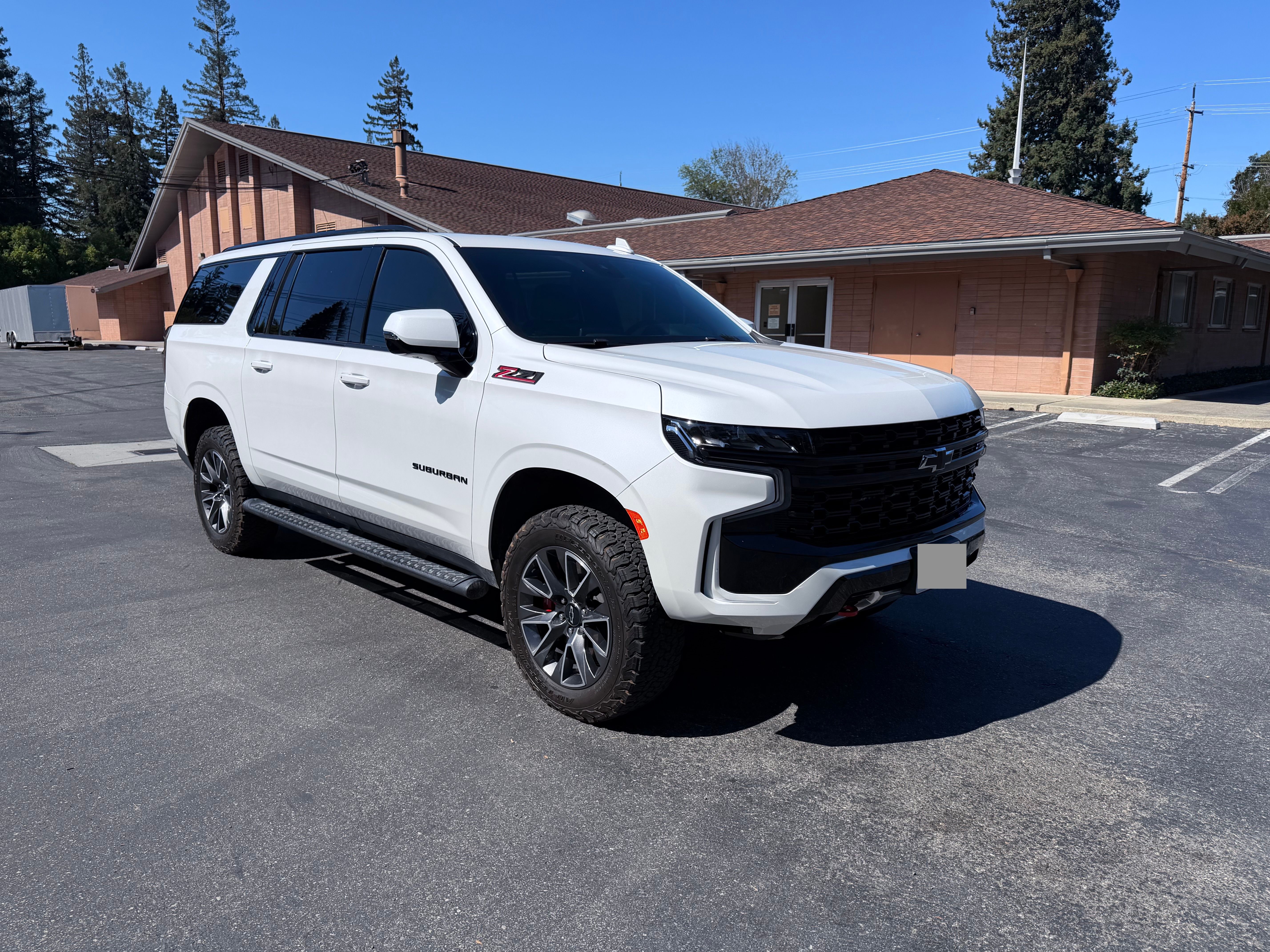 Used 2023 Chevrolet Suburban Z71 w/ Off-Road Capability Package AWD/4WD image 1