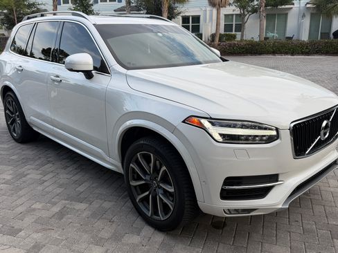 Used 2019 Volvo XC90 T6 Momentum w/ Advanced Package AWD/4WD image 4