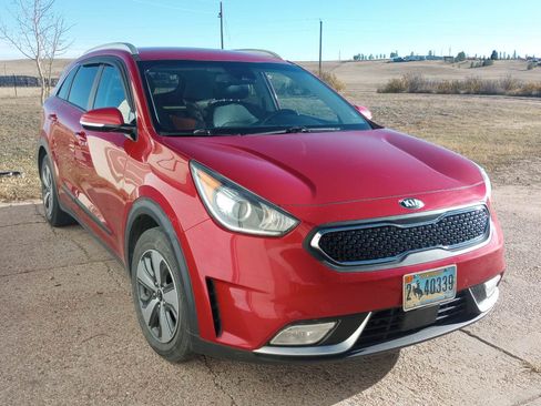 Used 2019 Kia Niro EX image 5