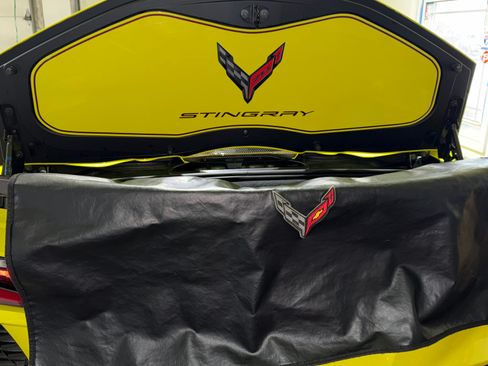 Used 2023 Chevrolet Corvette Stingray Premium Conv w/ Z51 Performance Package image 17