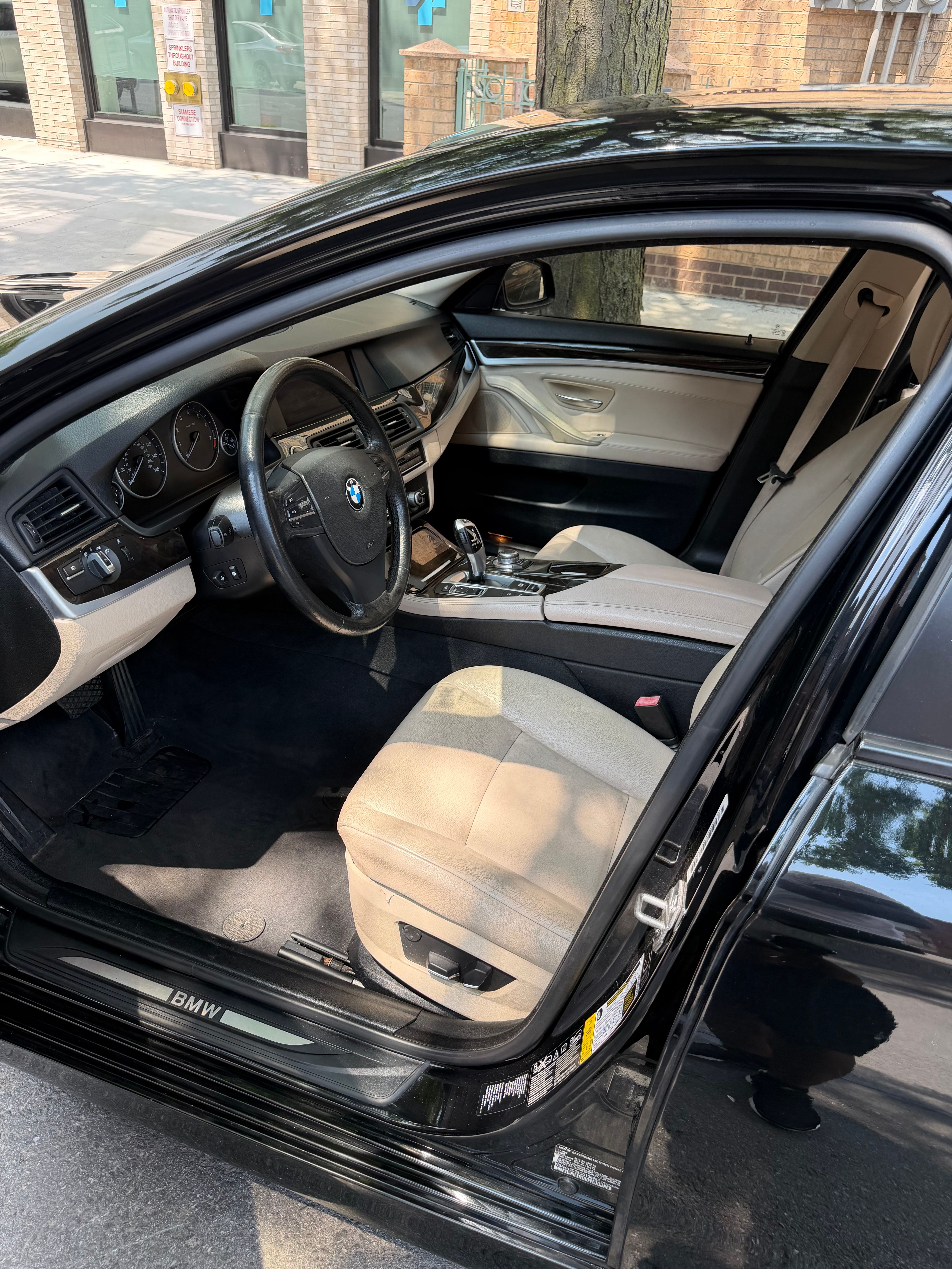 Used 2013 BMW 528i xDrive Sedan AWD/4WD image 12