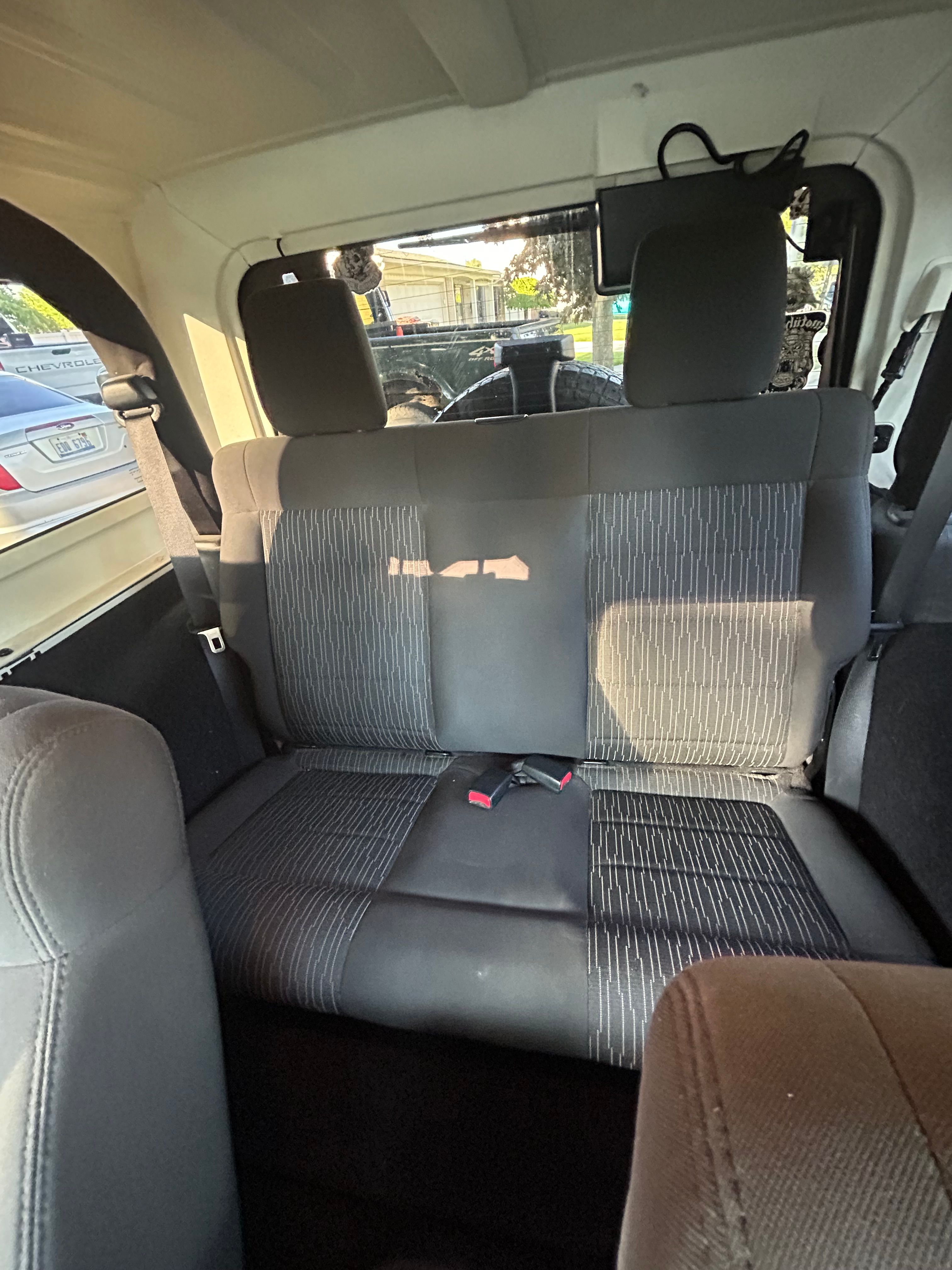 Used 2012 Jeep Wrangler Sport AWD/4WD image 12