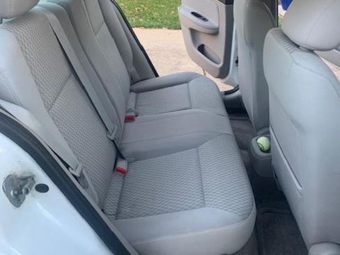 Used 2009 Chevrolet Cobalt LT w/ Preferred Equipment Group image 4