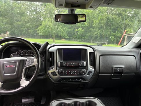 Used 2015 GMC Sierra 1500 SLT w/ SLT Preferred Package RWD image 12