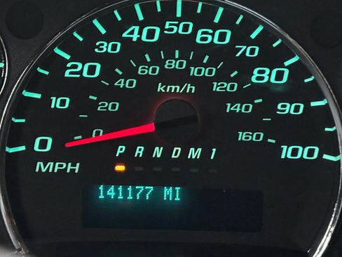 Used 2015 Chevrolet Express 2500 image 10