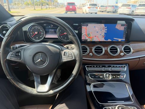 Used 2017 Mercedes-Benz E 300 image 10