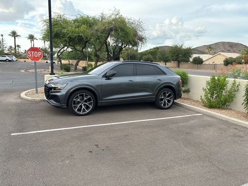 Used 2023 Audi SQ8 Prestige w/ Prestige Package image 6