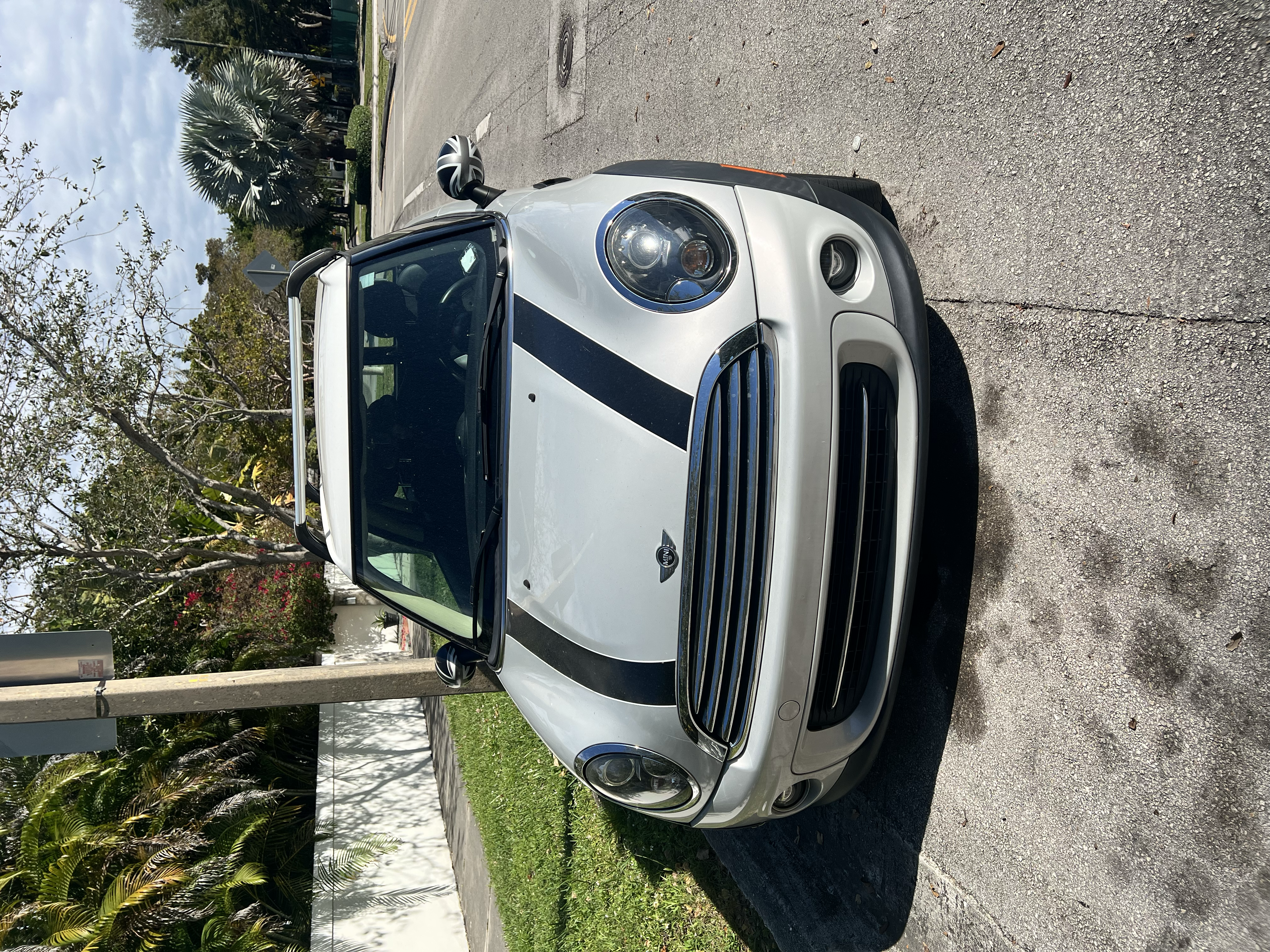 Used 2013 MINI Cooper Clubman FWD image 2