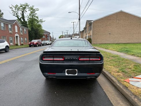 Used 2015 Dodge Challenger SXT w/ Super Sport Group (SS/T) image 5