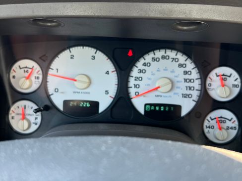 Used 2004 Dodge Ram 2500 Truck SLT w/ Trailer Tow Group image 11