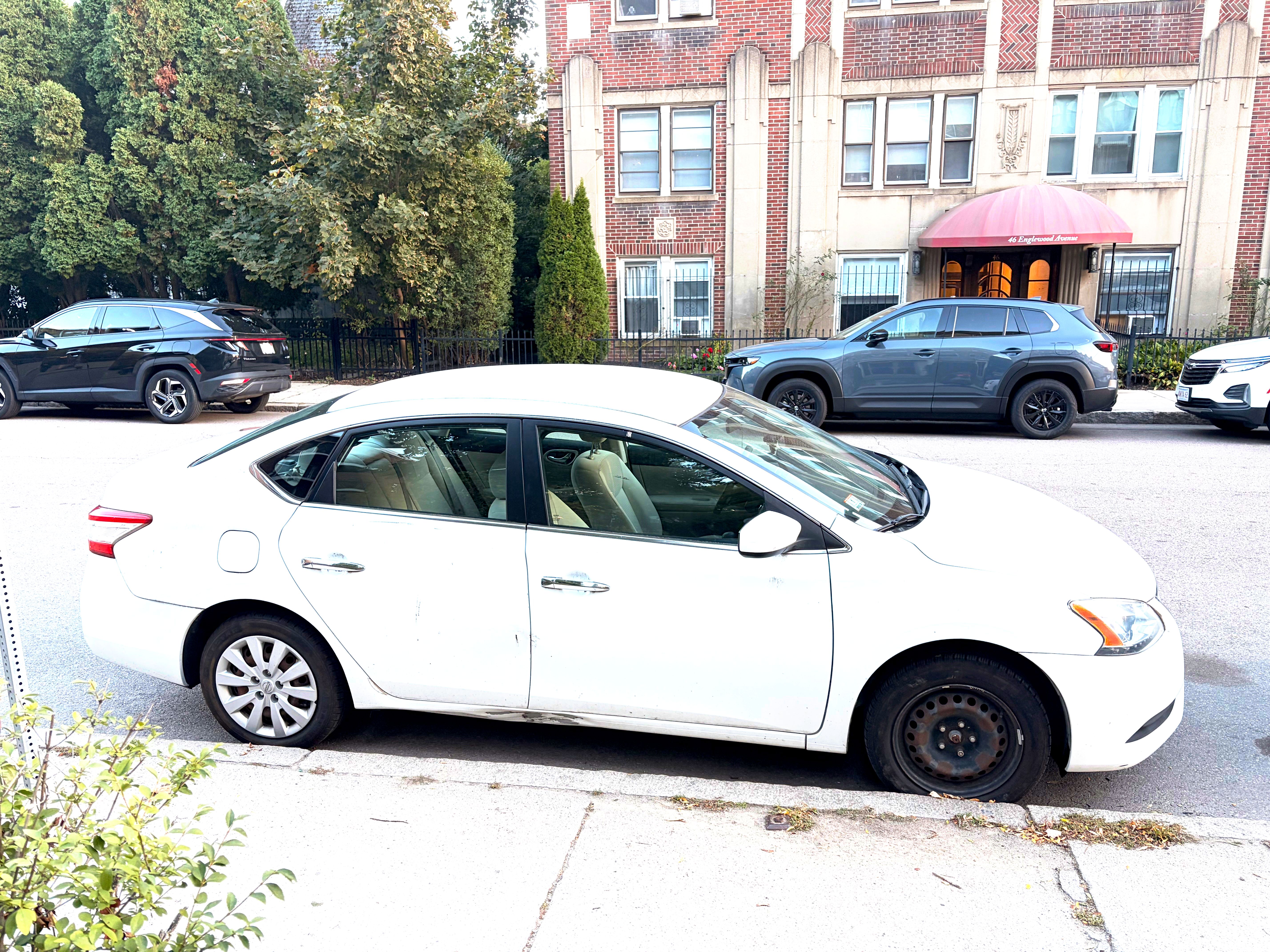 Used 2015 Nissan Sentra S FWD image 4