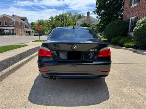 Used 2009 BMW 528i xDrive Sedan AWD/4WD image 5