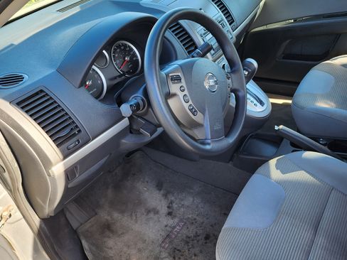 Used 2010 Nissan Sentra 2.0 S image 12