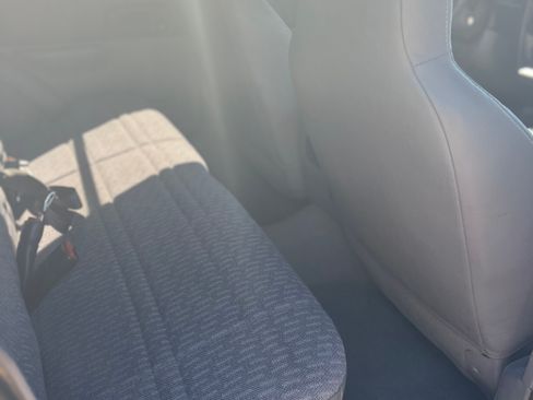 Used 1998 Jeep Cherokee Sport image 9