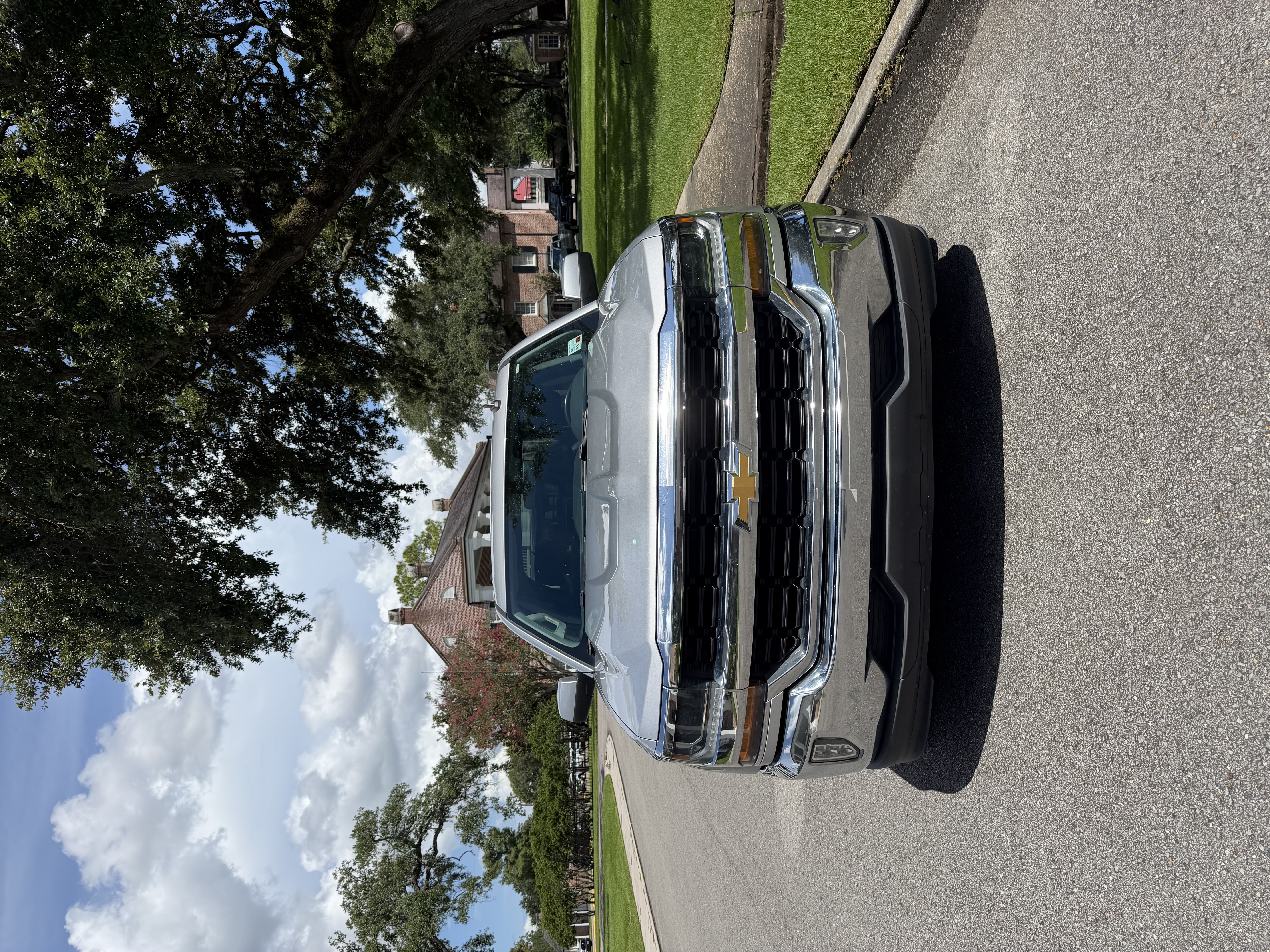 Used 2018 Chevrolet Silverado 1500 LT w/ Texas Edition RWD image 2