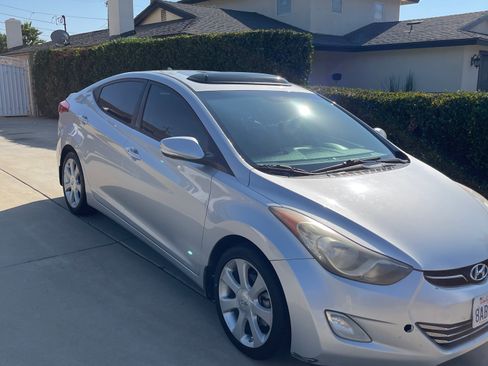 Used 2013 Hyundai Elantra Limited w/ Technology Pkg image 1