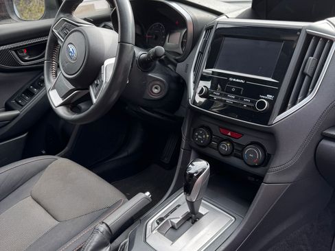 Used 2018 Subaru Crosstrek 2.0i Premium image 12