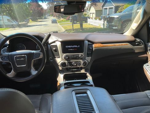 Used 2015 GMC Yukon Denali AWD/4WD image 14