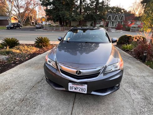 Used 2013 Acura ILX w/ Premium Package image 24