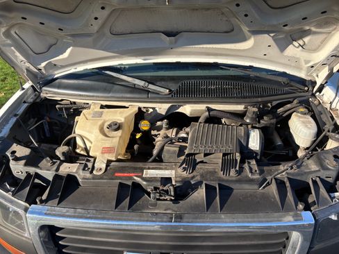 Used 2003 GMC Savana 3500 image 15
