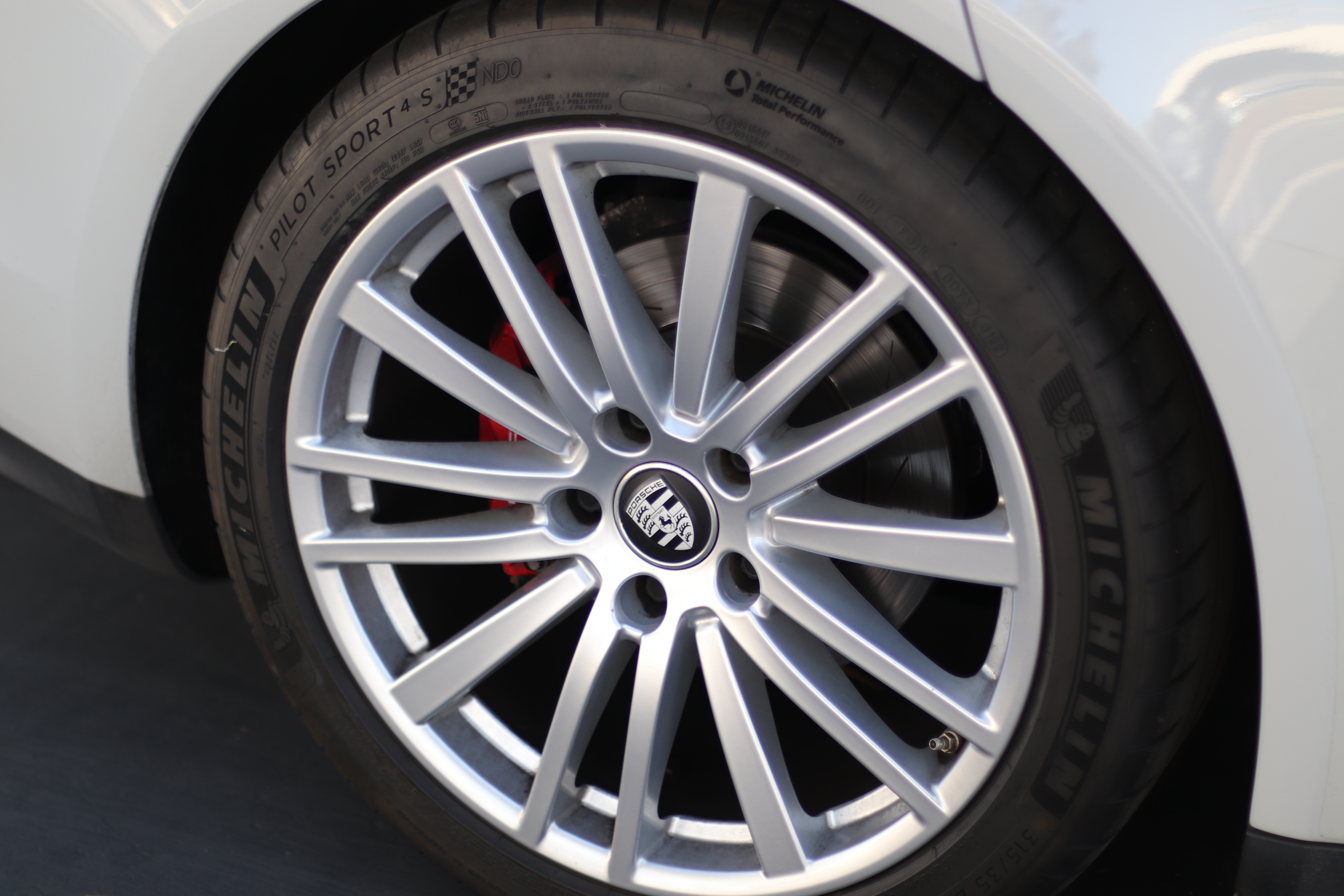 Used 2021 Porsche Panamera 4S AWD/4WD image 19