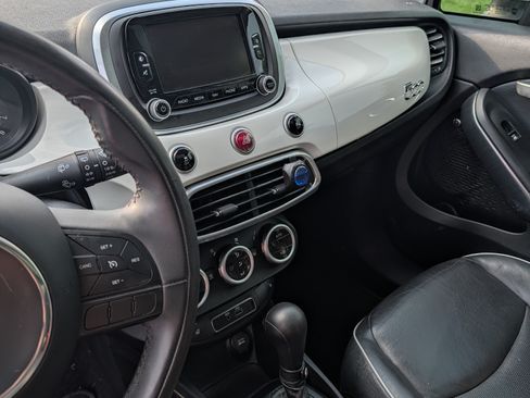Used 2016 FIAT 500X Lounge FWD image 8