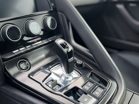 Used 2017 Jaguar F-TYPE Coupe image 15