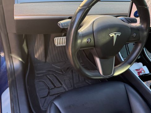 Used 2019 Tesla Model 3 Long Range image 18